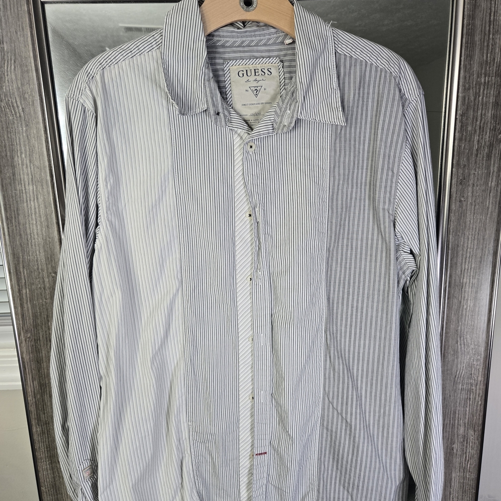 GUESS Men's White and Blue Striped Button Down Shirt